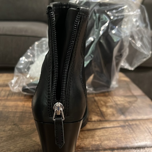 Dolce Vita Noraya - Picture 5 of 7